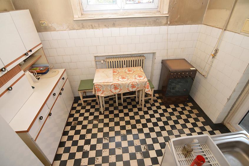 VANZARE APARTAMENT 4 CAMERE CALEA CALARASILOR – SFANTUL STEFAN