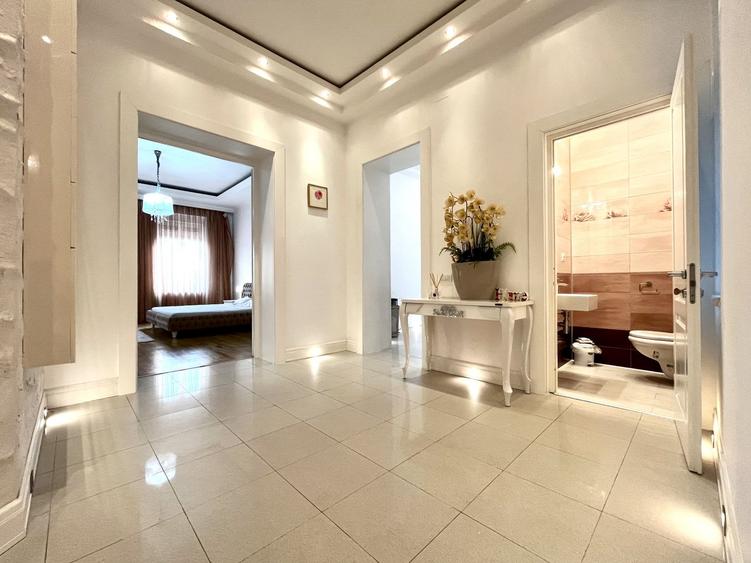 Apartament 3 camere, elegant si spațios, lângă parc, zona Centrala