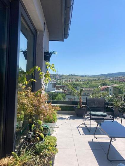 Penthouse de inchiriat in Borhanci, terasa generoasa - 3