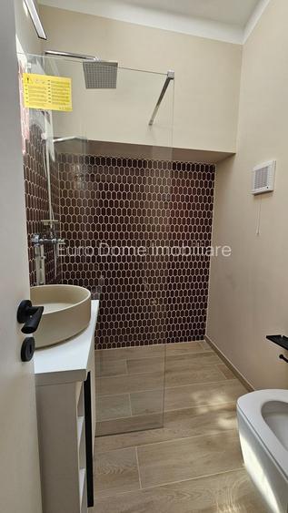 Corp de casă cu 2 imobile independente, curte și pod – Str. Mihai Viteazul - 19