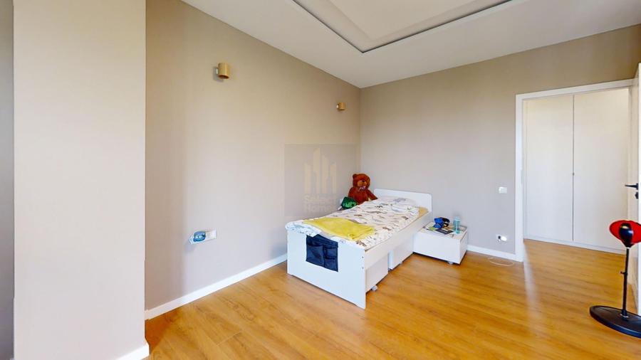 Apartament 4 Camere | Renovat | Piscina | Parcare *Iancu Nicolae*