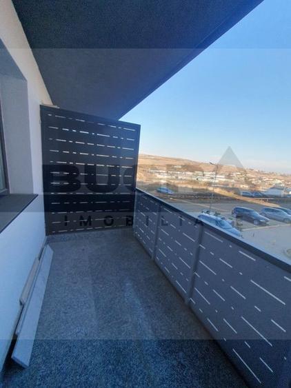 Apartament 3 camere, 55 mp, etaj intermediar, cu parcare, zona Petrom