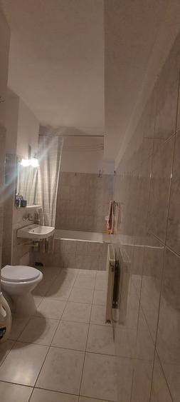 Parcul Catedralei - 3 camere /2 bai /3 balcoane /centrala /etaj 10 / lift nou