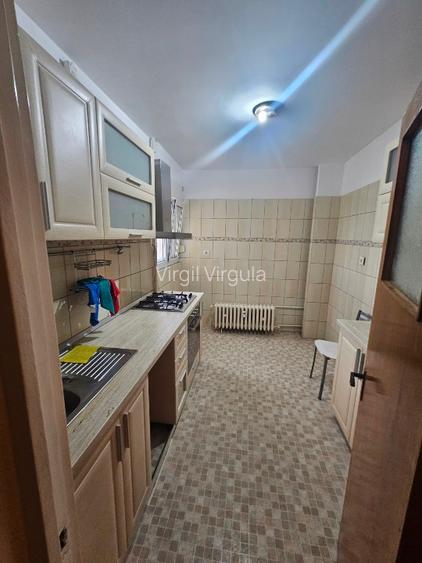Ofer spre inchiriere apartament cu 3 camere - 15