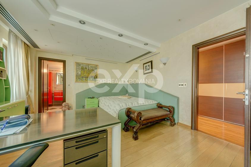 Penthouse 5 camere de vanzare -Nordului stradal + 800 mp teren in jurul blocului - 16