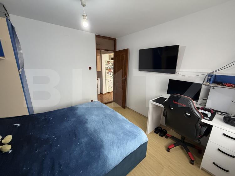 Apartament 2 camere decomandat, 52 mp, Etaj 3, zona Cetate