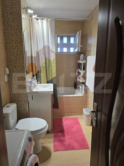 Apartament 4 camere, 77 mp, zona Manastur