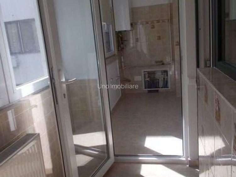 PIATA  SUDULUI ,OLTENITEI ,ADIACENT ,VANZARE  APARTAMENT - 5