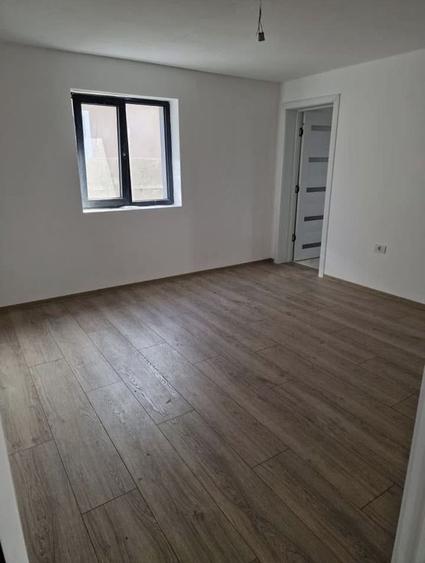 Casa Individuala Sanmihaiu Roman,Parter,4 Camere,2Bai,Toate Utilitatile