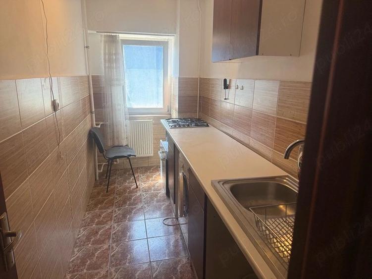 De Închiriat: Garsonieră Decomandată– Zona Tineretului
