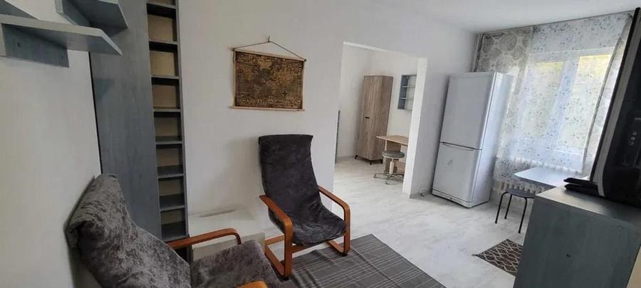 Apartament 2 camere, etajul 2/4, zona Tatarasi