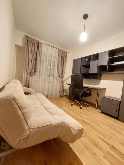 Apartament 4 camere Esplanada Nicolina etaj 1