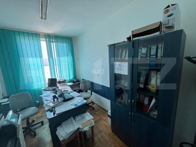 Spatii de birouri de inchiriat, 19 mp, zona Micro 6 - 6