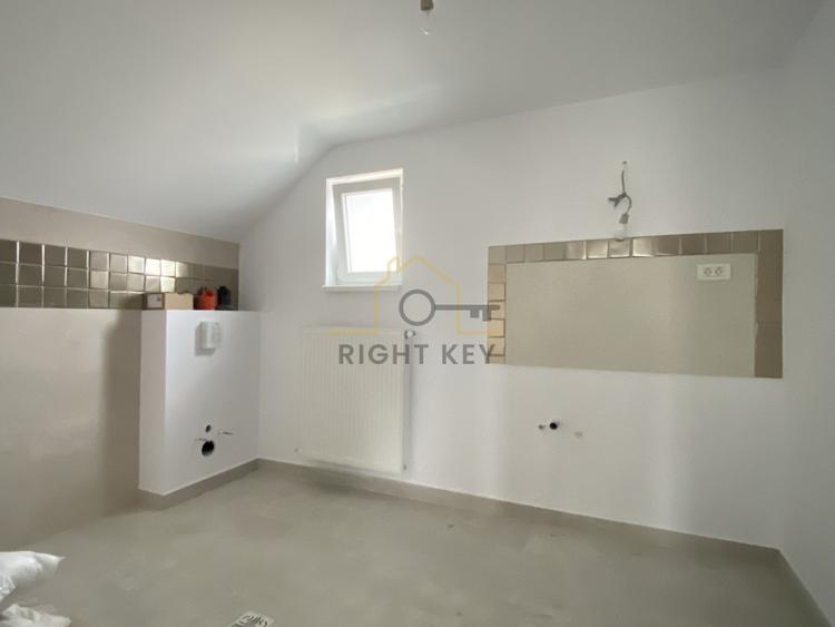 Mutare rapidă! Casa P+1+pod, 4 cam, 110mp, STB, utilități! Comision 0%