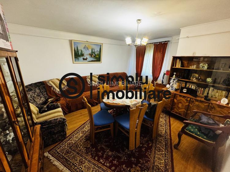 3 decomandate, centrala, 1 Mai - 110 000 Euro