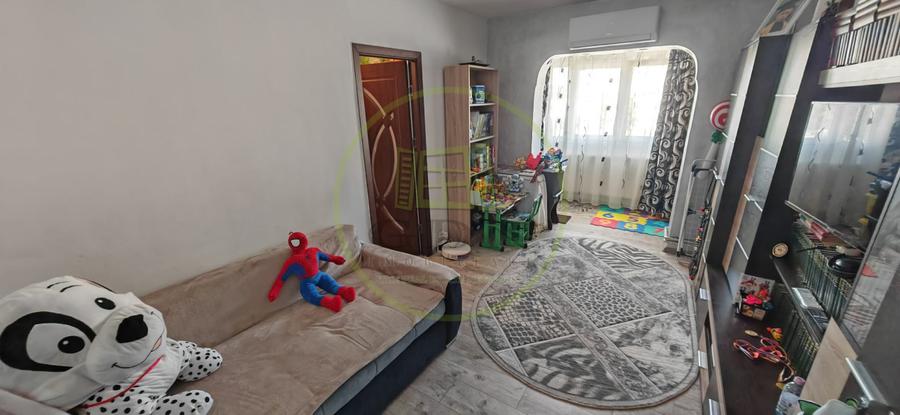 Apartament 2 camere, 41 mp, Craiovita Noua, zona Scoala 30