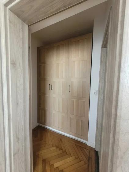 Apartament 2 camere, semidecomandat, 48 mp, ac, metrou aproape, 1 Mai