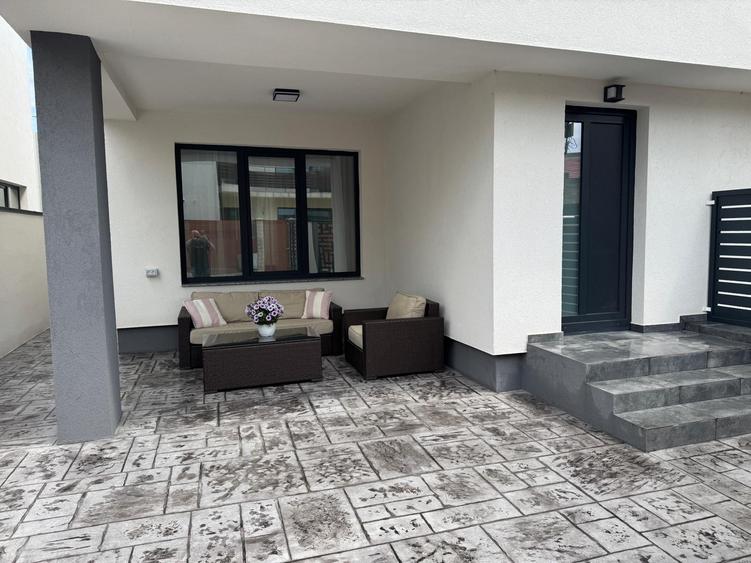CASA DUPLEX MOBILATA SI UTILATA ZONA CENTRALA STR. PALTINIS NR 52