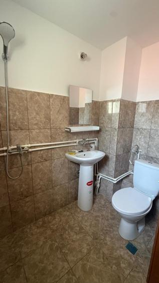 Casă de vacanță / locuință permanentă – zonă centrală, Breaza