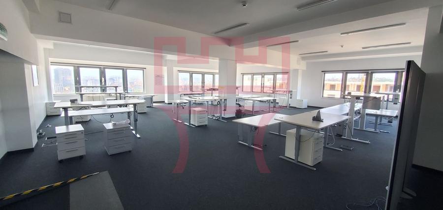 Spatiu birouri amenajat +mobilier zona Garii 200 - 850mp cu panorama
