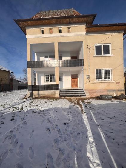 Oportunitate în Găești! Spațiu deosebit pentru afacerea ta!