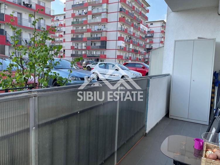Apartament de vanzare cu 2 camere, loc de parcare, in Sibiu