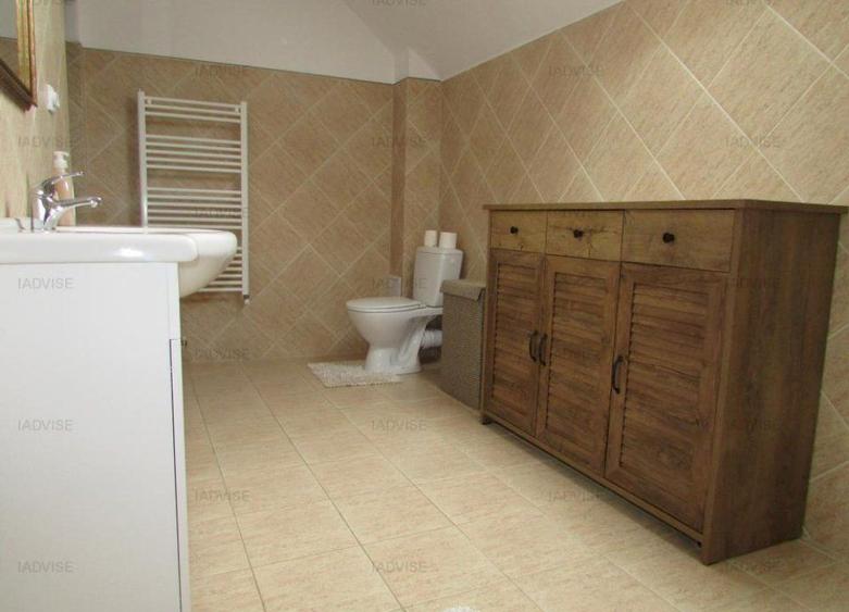 Casa superba utilata mobilata Rasnov, pretabila si pentru doua familii