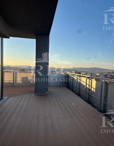 Apartament 4 camere cu terasa panoramica de 105 mp in Buna Ziua