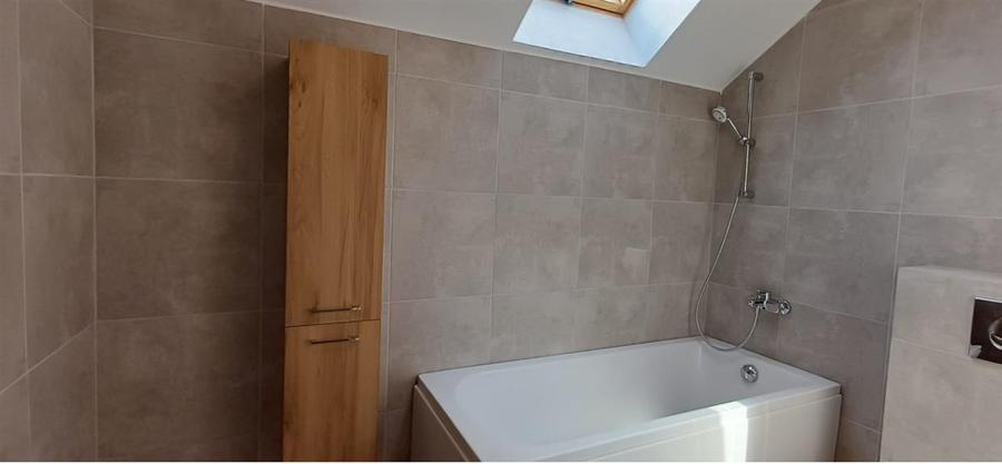 Penthouse 3 camere cu terasa mare si loc de parcare Florilor
