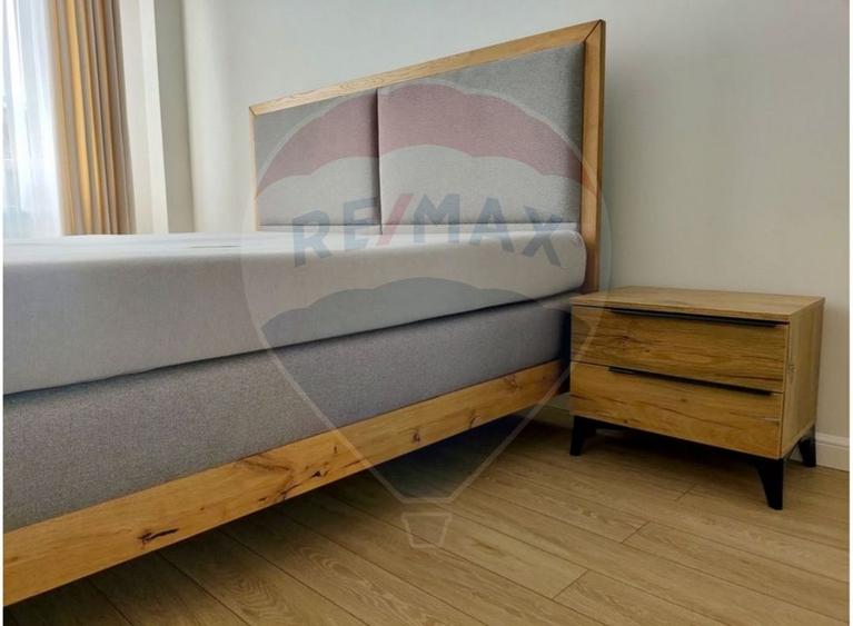 Apartament 2 camere, etaj 1, mobilat premium, parcare în curte