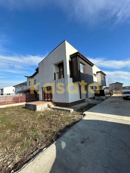 Super pret I Casa tip duplex P+1 I 4 camere I 3 bai I Balotesti
