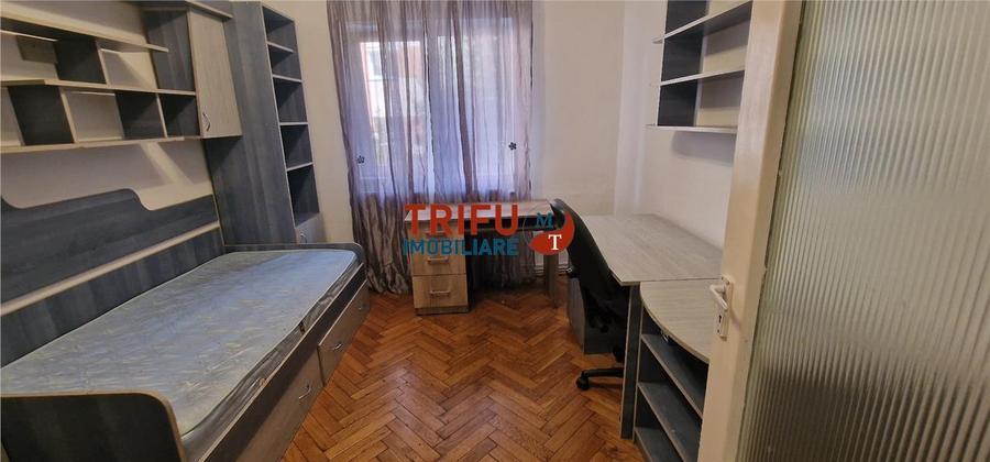 Apartament de închiriat 3 camere zona Liceului Militar