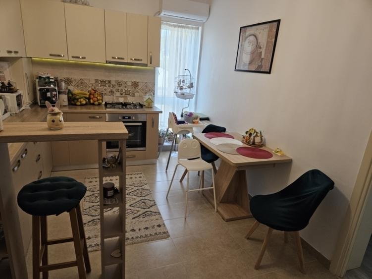 Apartament 3 camere, 72 mp, Capăt Pacuri- Rediu, Parcare / Mobilat și utilat