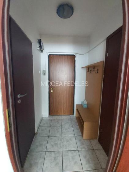 ÎÎnchiriez garsoniera - Zona Păcii - 11