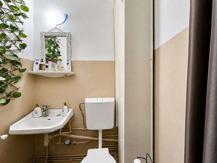 Apartament 4 camere, etaj intermediar, 82 mp, Piata Flora Manastur