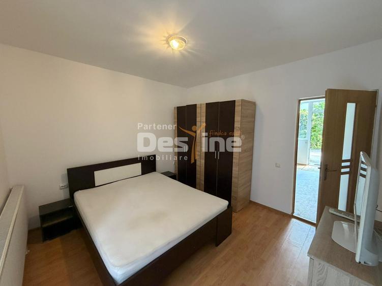 Casa cu 6 unitati, doua locuri de parcare si curte, pozitie excelenta- AFI Mall