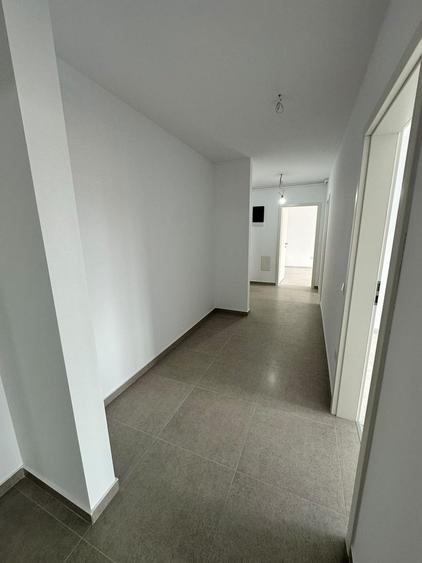Apartament 3 camere etaj 2/3