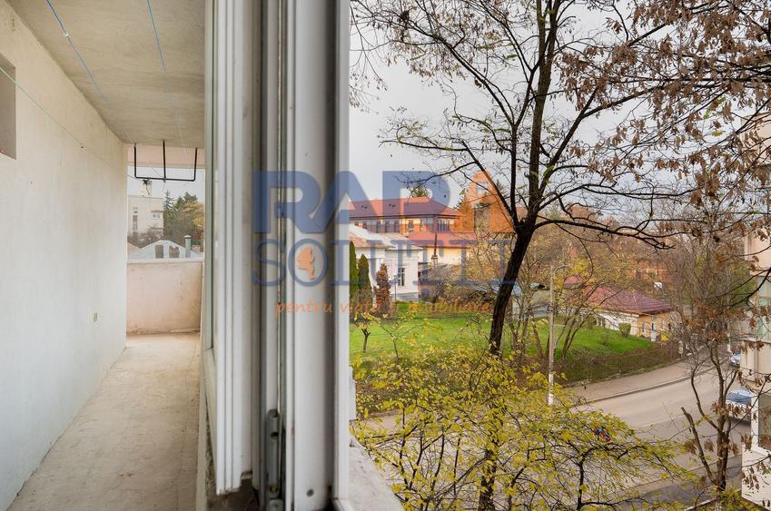Apartament 3 camere, 82 mp + 16 m balcon, Str. veronica Micle