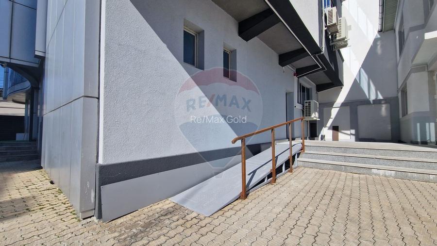 Spațiu de birouri de 1,054mp de închiriat în zona Bucureștii Noi - 39