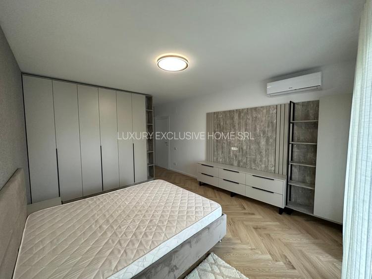 Iancu  Nicolae. 3 camere super lux - 15