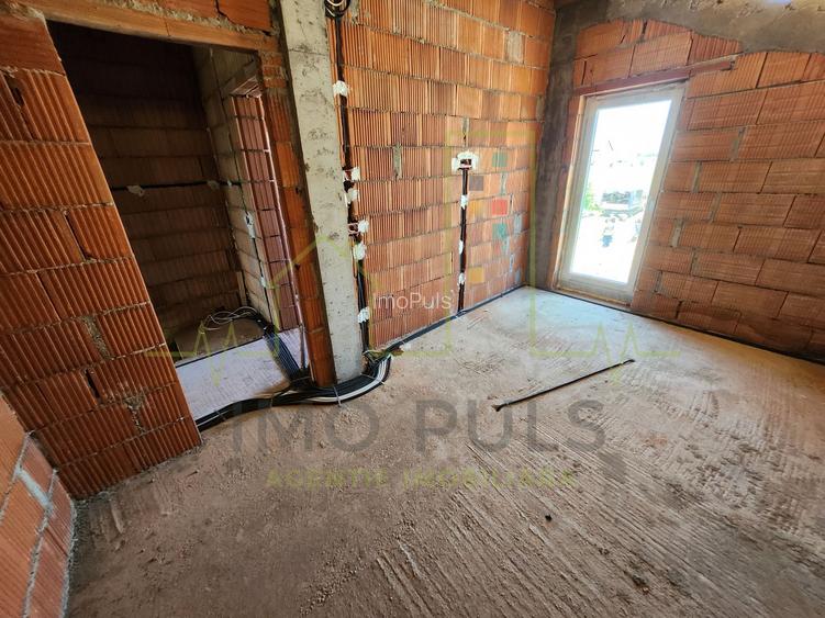 Duplex in Mosnita noua. Pozitie foarte buna. Se pot face 3 dormitoare - 16