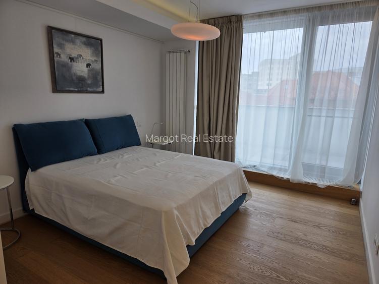 Elegant Top-Floor Apartment with Panoramic Terrace near Victoriei Avenue - 12