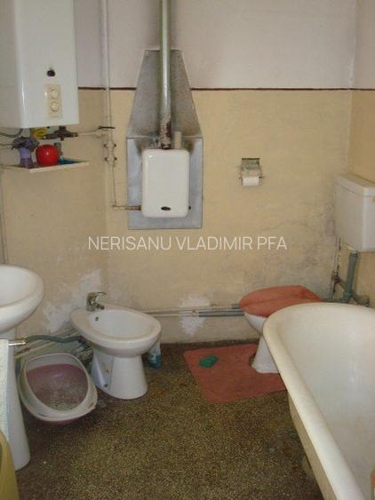 Apartament in vila zona Bd.A.I.Cuza-Metrou Gara de Nord-Sos.Titulescu - 23