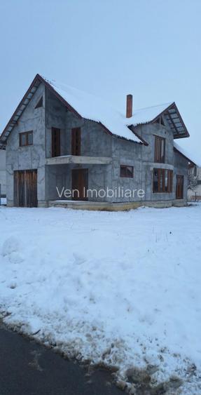 Casa la rosu ,zona rezidentiala Beclean - 17