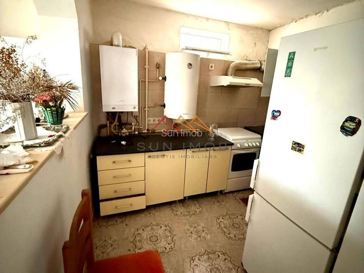 Vila 7 camere, an 1984, garaj, terasa, teren 604 m2, Poiana Campina,PH - 13