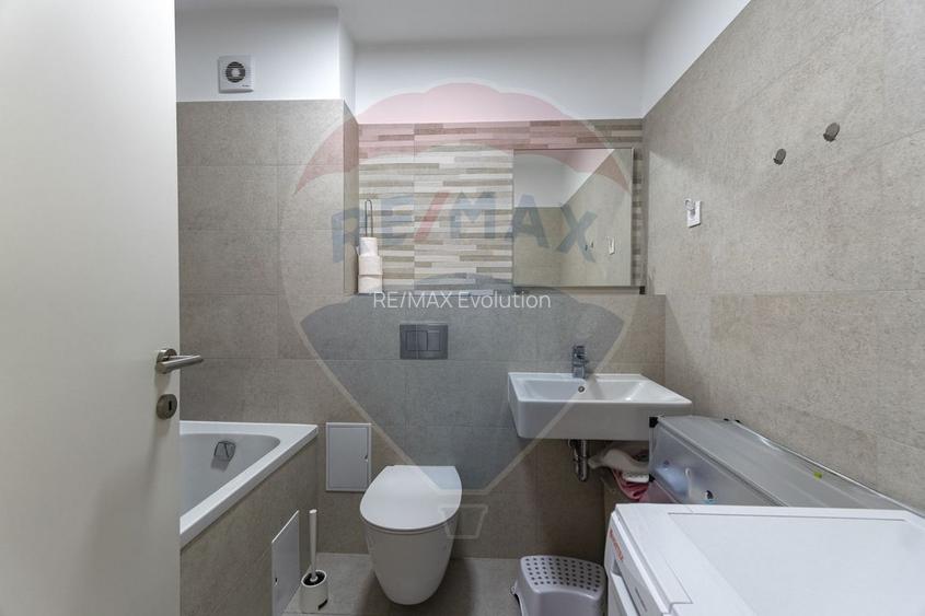 Apartament de vanzare |3 camere| 2 băi | 1 loc de parcare | COMISION 0 - 8