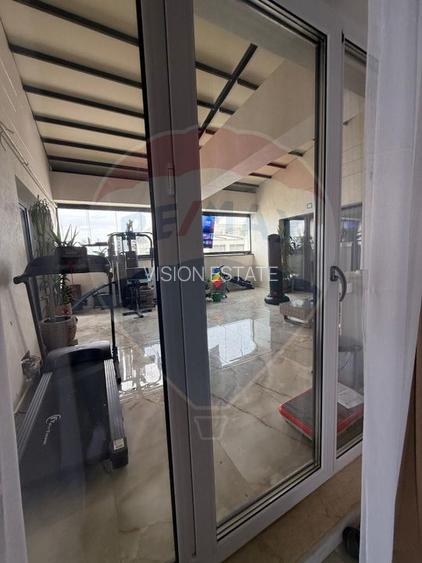Apartament cu 4 camere de vânzare în zona Calea Bucuresti - 17