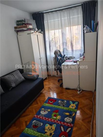 Apartament 3 camere cf 1 semidecomandat in zona Crang - 7