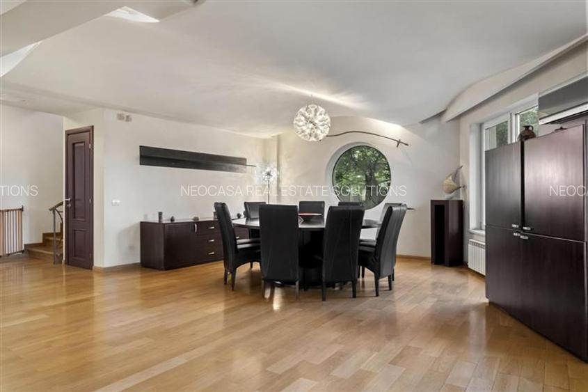 Vila de lux in apropiere de Cambridge School | Curte superba - 17