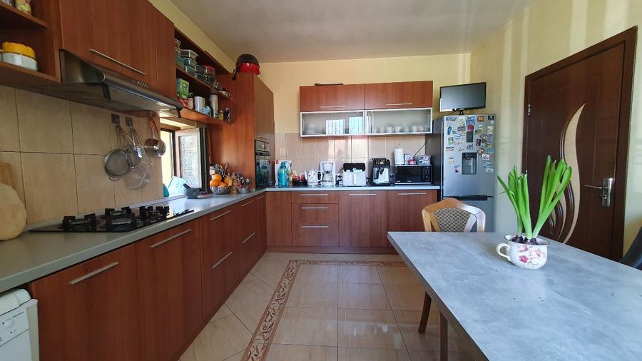 Proprietar vând casă individuală pe colț în zonă liniștită - 5